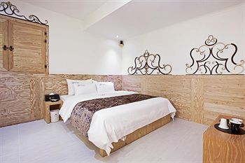 Belamie Hotel