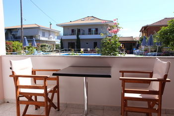 Aparthotel Christina Studios