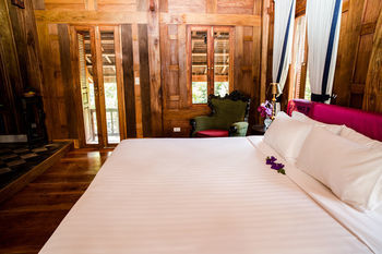 Bed & Breakfast Burasari Heritage Luang Prabang