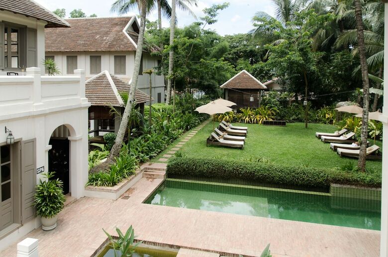 Hotel Satri House
