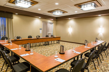 Cambria Hotel & Suites Plano - Frisco