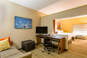 Cambria Hotel & Suites Plano - Frisco