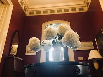 Bed & Breakfast Rothschild-pound House Inn