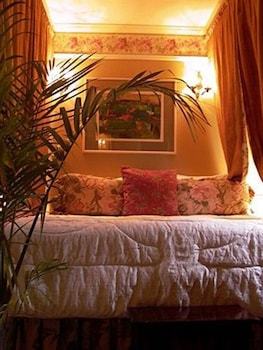 Bed & Breakfast Rothschild-pound House Inn