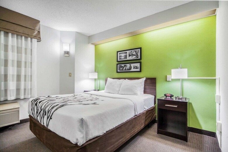 Hotel Sleep Inn And Suites