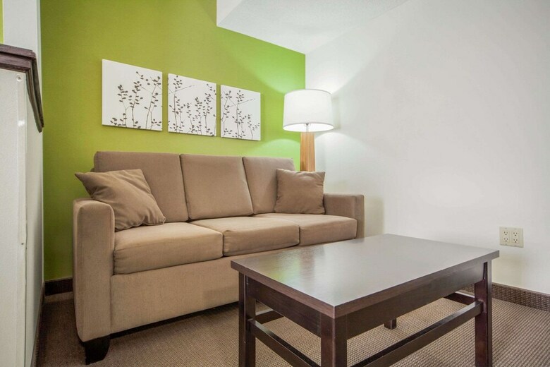 Hotel Sleep Inn And Suites