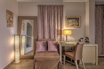 Hotel Fiscardonna Luxury Suites
