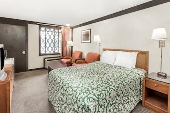 Hotel Racine Knights Inn