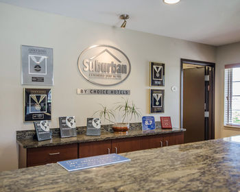Hotel Suburban Extended Stay Clarksville