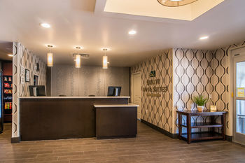 Hotel Quality Inn & Suites