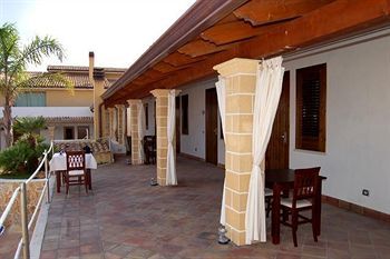 Bed & Breakfast Villa Carlo Resort