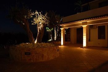 Bed & Breakfast Villa Carlo Resort
