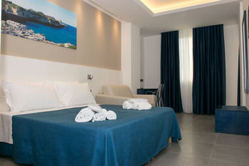 Hotel Belvedere, Torre Dell'orso