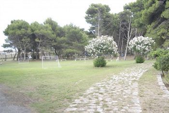 Hostal Oasis Park Hotel