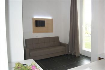 Hostal Oasis Park Hotel