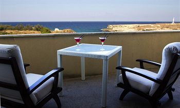 Hostal Oasis Park Hotel