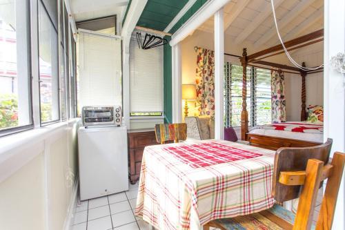Hotel Big Island Retreat