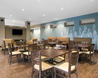 Hotel Sleep Inn And Suites