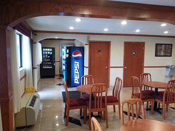 Hotel Days Inn & Suites Monroe