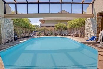 Hotel Days Inn & Suites Monroe