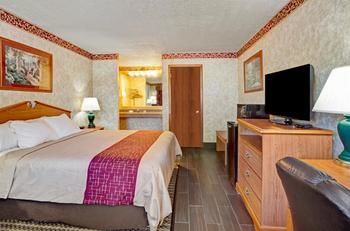 Hotel Days Inn & Suites Monroe