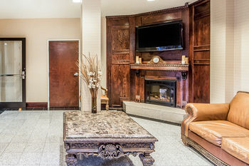 Hotel Econo Lodge Inn And Suites