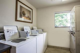 Aparthotel Suburban Extended Stay Hotel