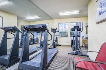 Aparthotel Suburban Extended Stay Hotel
