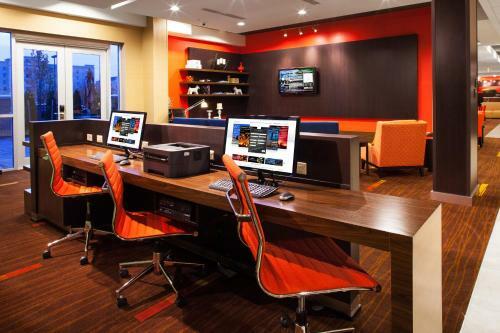 Hotel Courtyard By Marriott London