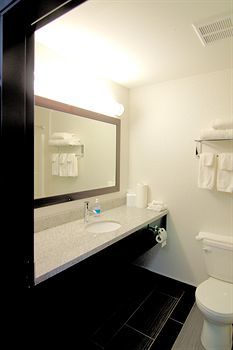 Hotel Paradise Inn And Suites Redwater