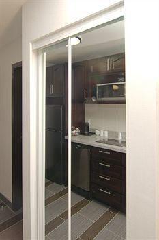 Hotel Paradise Inn And Suites Redwater