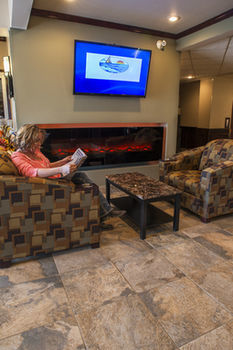 Hotel Service Plus Inn And Suites - Grande Prairie