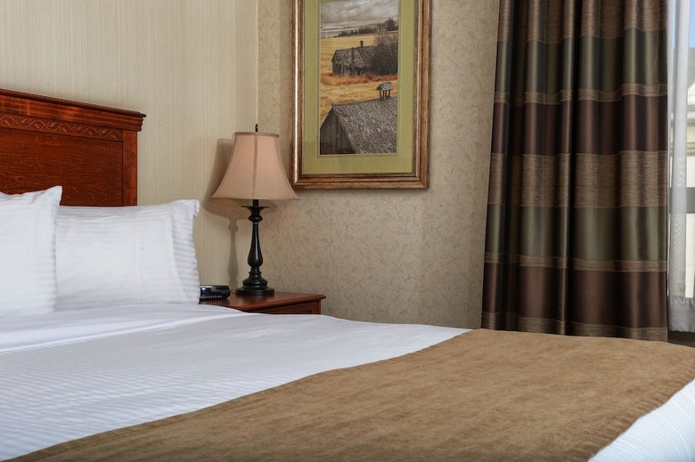 Hotel Quality Inn & Suites