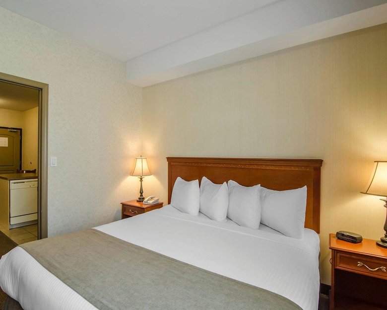 Hotel Quality Inn & Suites