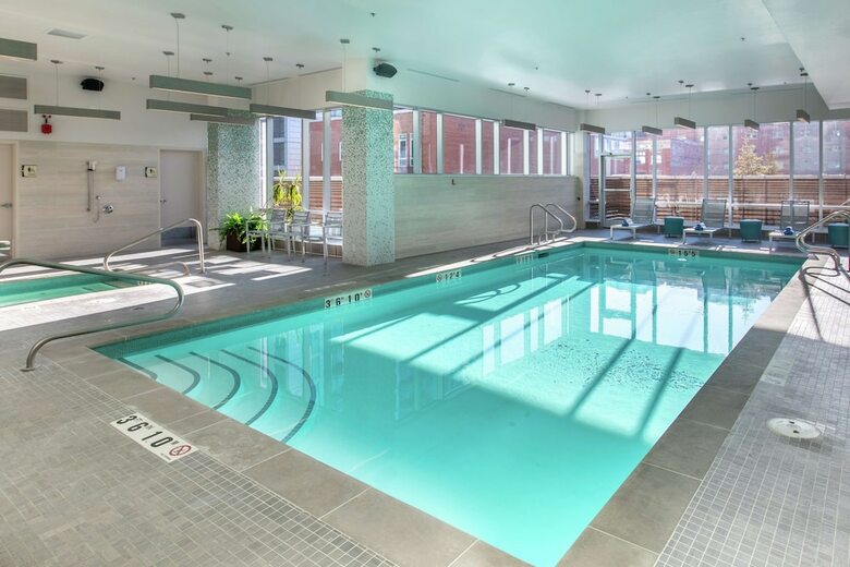 Hotel Homewood Suites By Hilton Calgary Downtown