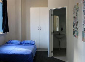 Apartamentos Surf 'n' Snow Backpackers - Hostel / Backpacker
