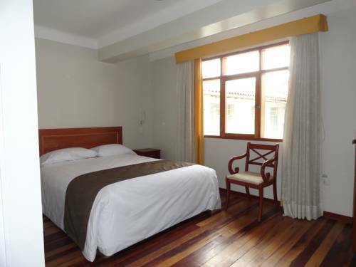 Hotel Emperador Plaza