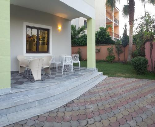 Hostel Grande House