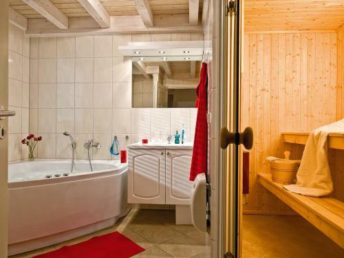 Hotel Holiday Home Schlosspark Bad Saarow.4