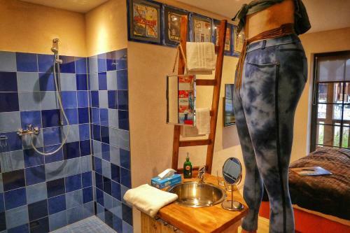 Hotel Road Stop Neandertal
