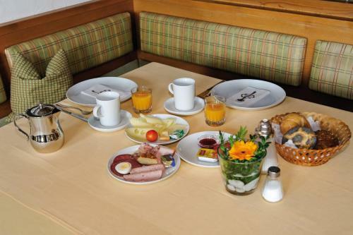Hostal G�stehaus Am Kurpark