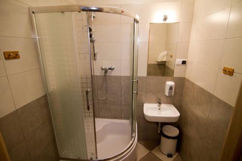 Cinnamon Hostel