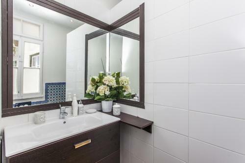 Residencia Lisbon Guests Apartments