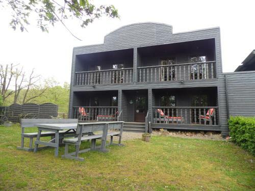Hostal Guest House Western-city