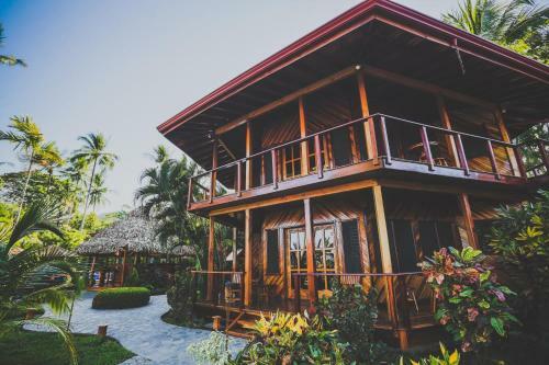 Hotel Tambor Tropical Beach Resort