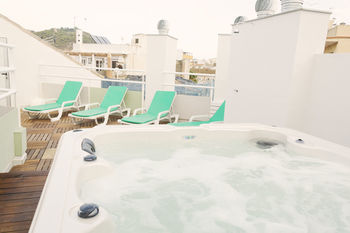 Aparthotel Livin4malaga Suites Superior