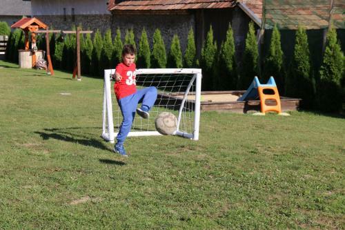 Kata Vend�gh�z
