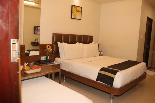 Kyriad Hotel Indore By Othpl