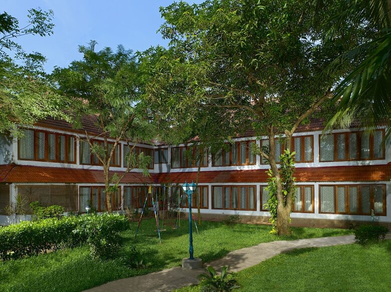 Hotel Backwater Ripples Kumarakom