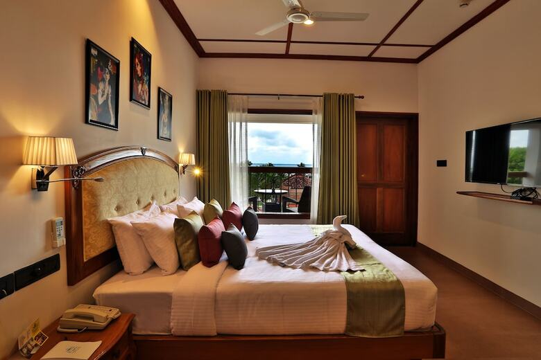 Hotel Backwater Ripples Kumarakom